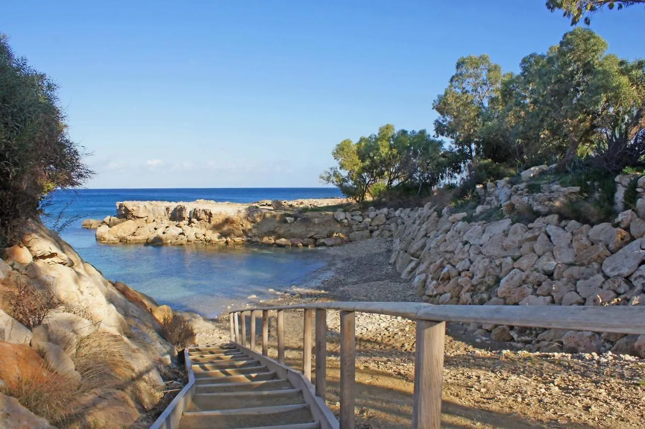 Sharon - Coralli Beachfront Apartment Protaras