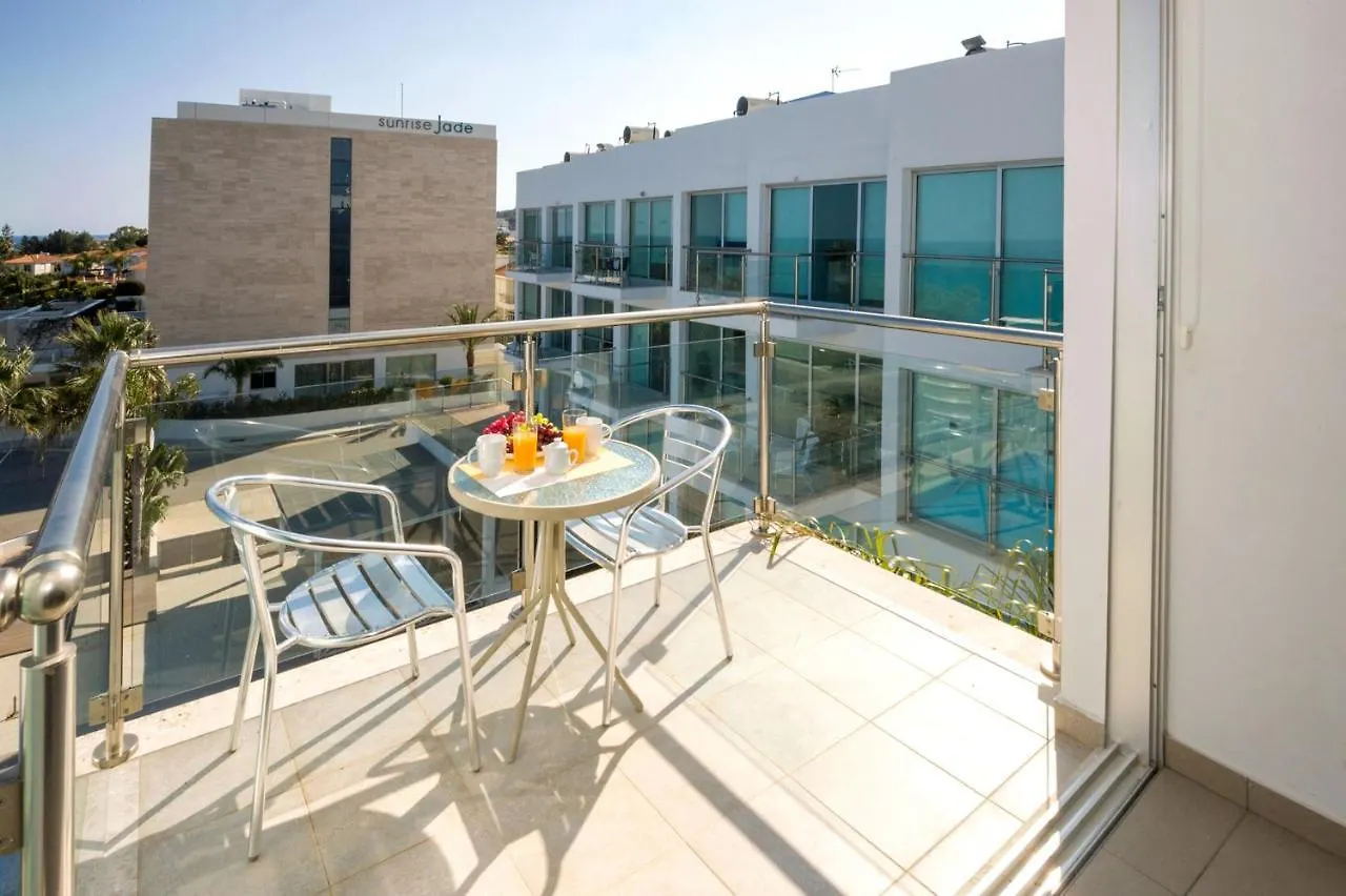 Sharon - Coralli Beachfront Apartment Protaras Casa de Férias