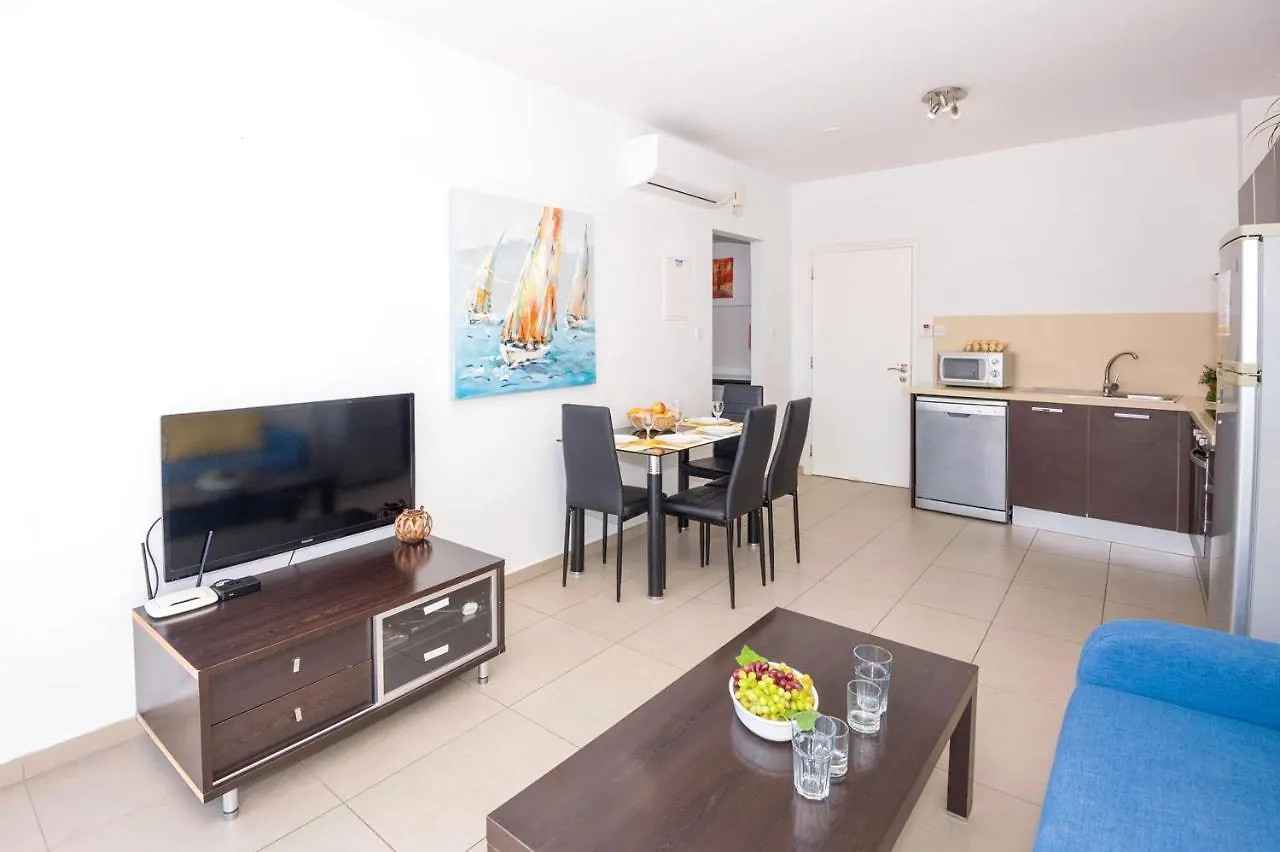 Casa de Férias Sharon - Coralli Beachfront Apartment Protaras Chipre