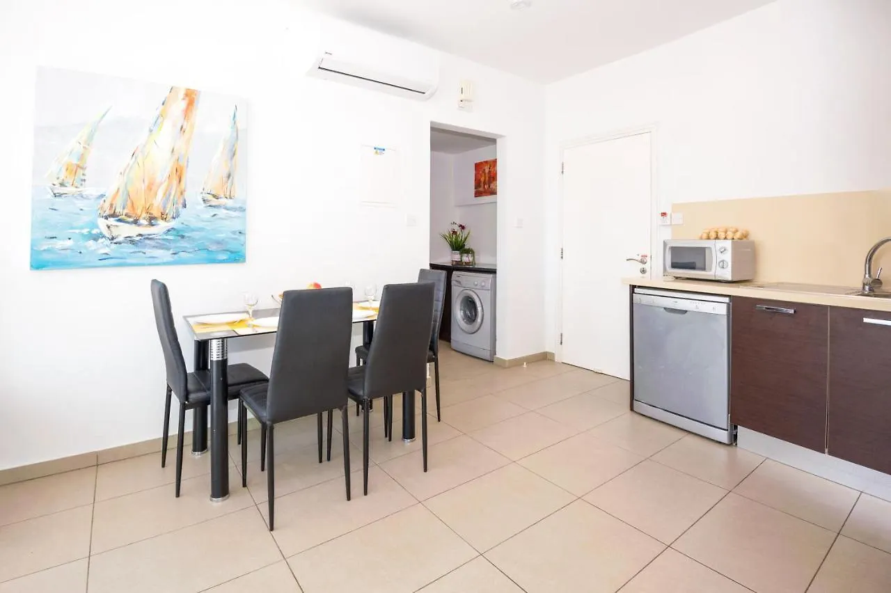 Casa de Férias Sharon - Coralli Beachfront Apartment Protaras Chipre